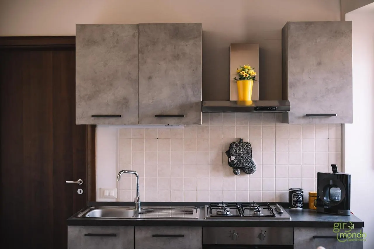 Giro Nel Mondo Apartments Catania